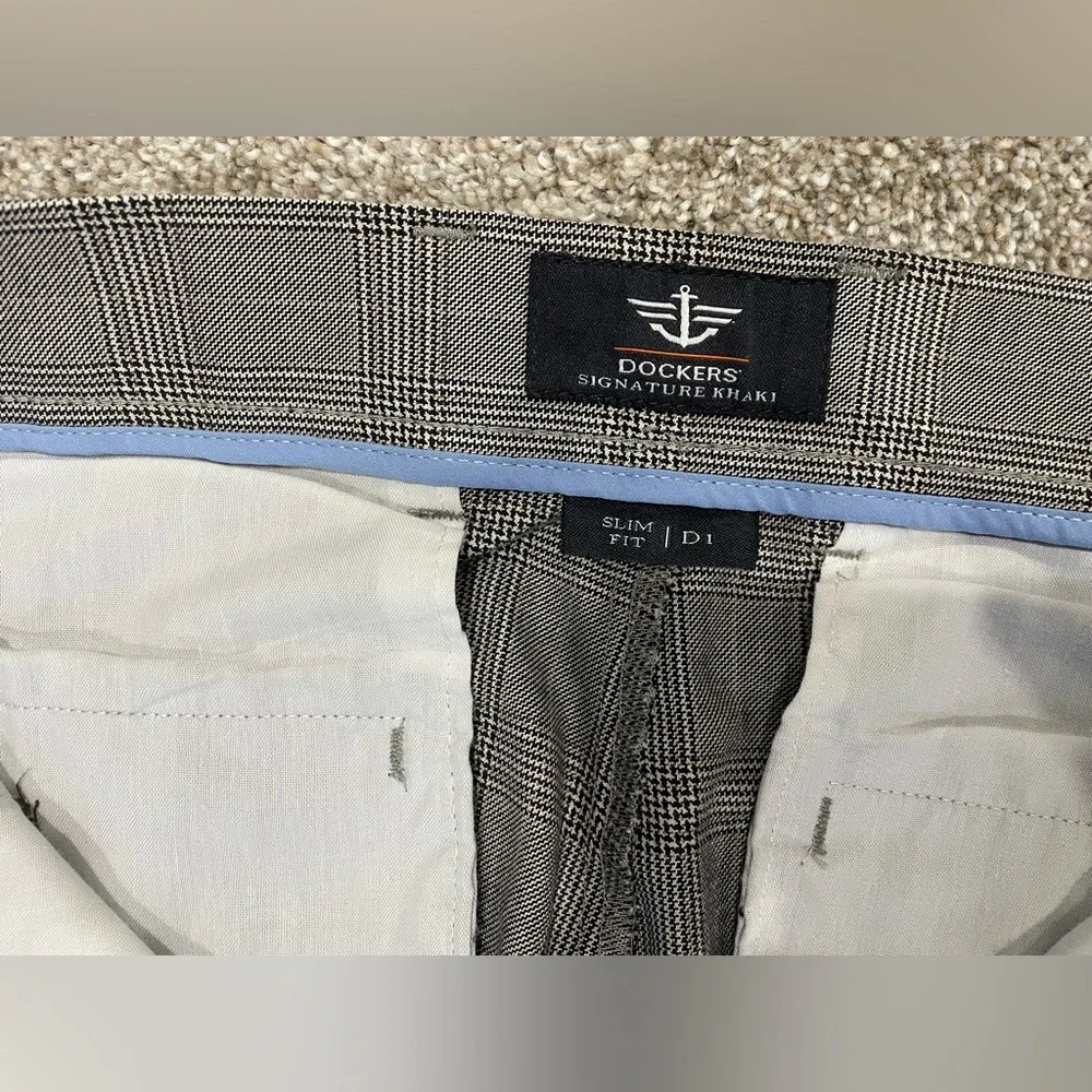 Dockers Men's Gray Plaid Suit Pants